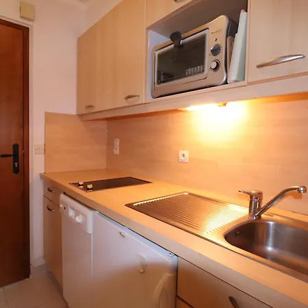 Lumineux Avec Balcon Sud, Skis Aux Pieds, Proche Commerces, Pour 4 Personnes - Fr-1-182-11 Apartment Meribel